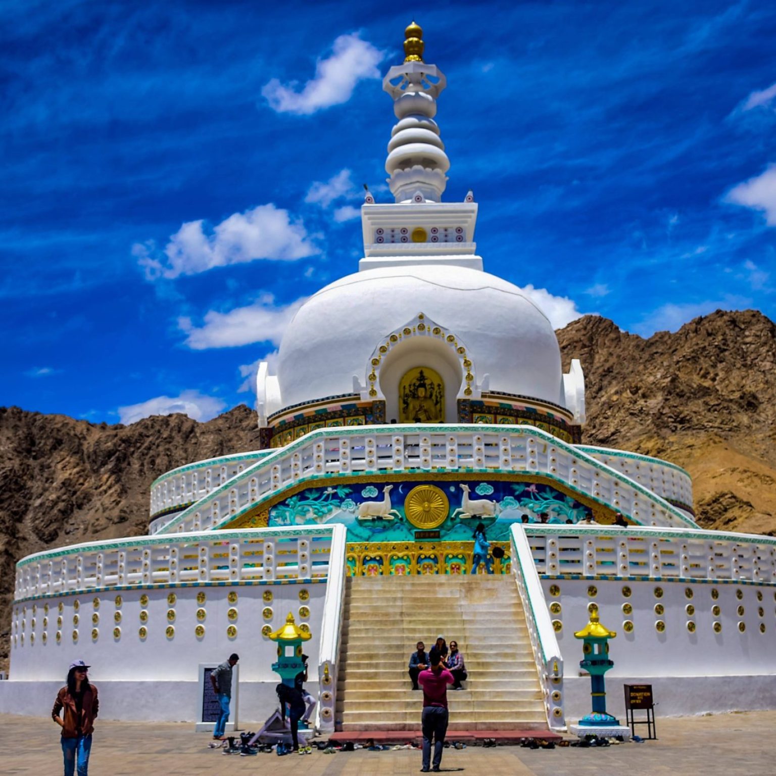 shanti-stupa-leh-ladakh-image-picture-Shashitours